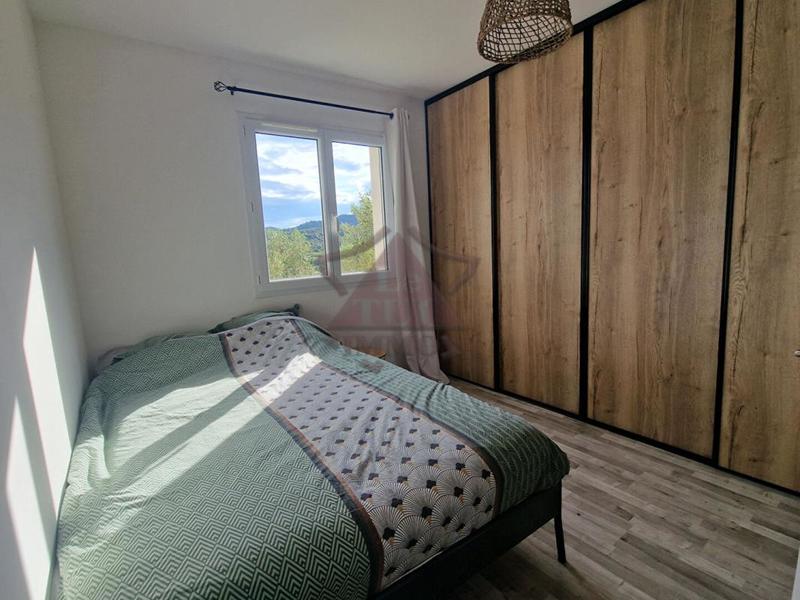 Villa - 100 m² - 4 pièces