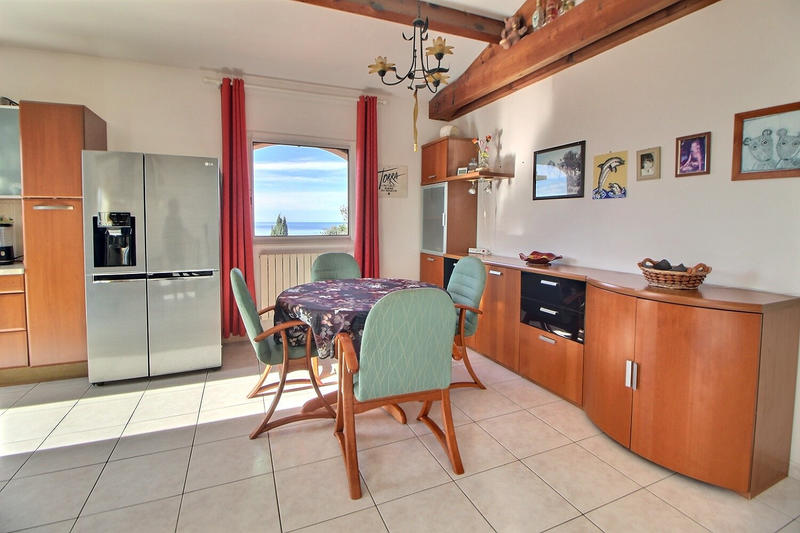 Villa - 249 m² - 11 pièces