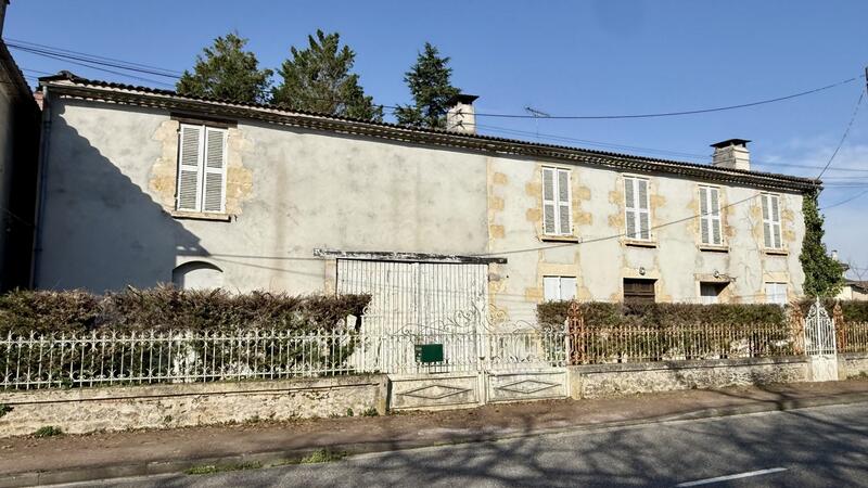 Maison ancienne - 190 m² - 7 pièces
