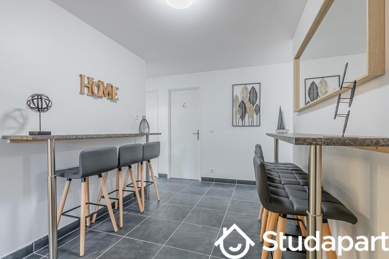 Chambre - 10 m² - 1 pièce