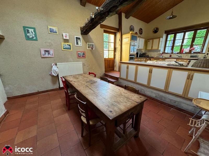 Demeure - 563 m² - 18 pièces