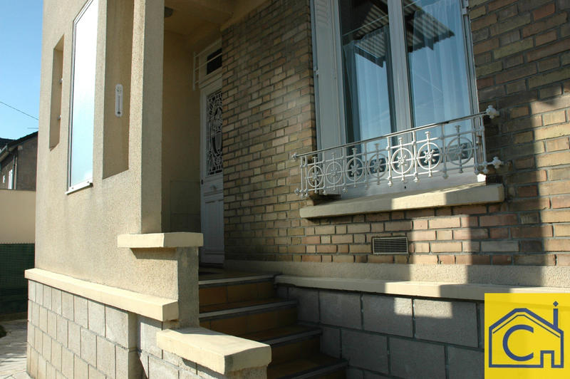 Maison - 80 m² - 4 pièces