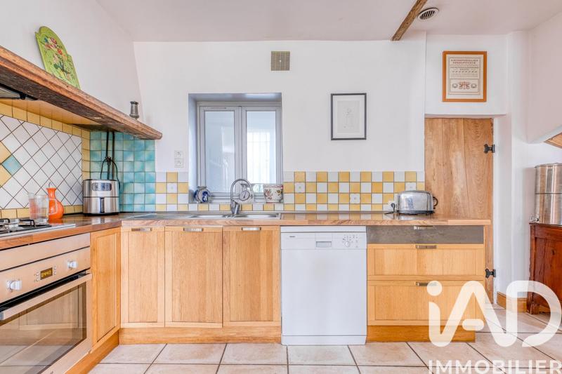 Maison - 224 m² - 9 pièces