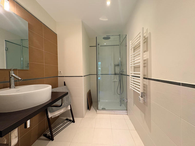 Appartement - 81 m² - 3 pièces