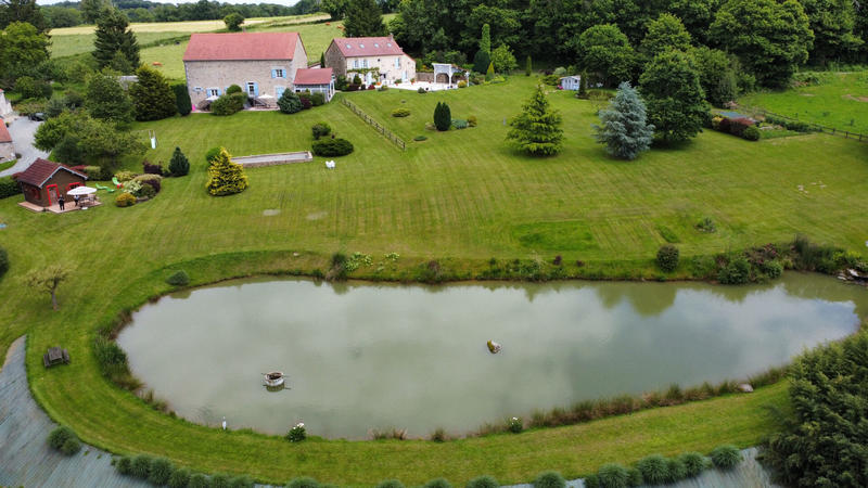 Maison - 300 m² - 14 pièces