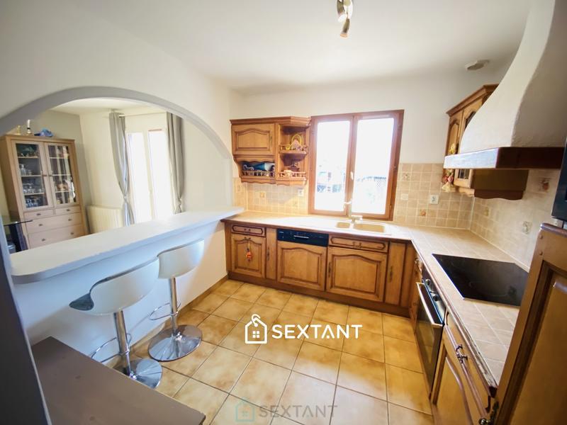 Maison - 106 m² - 6 pièces