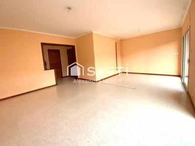 Appartement - 80 m² - 3 pièces