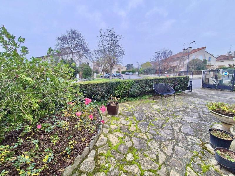 Maison - 93 m² - 4 pièces