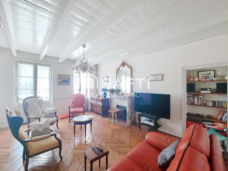 Maison - 121 m² - 4 pièces