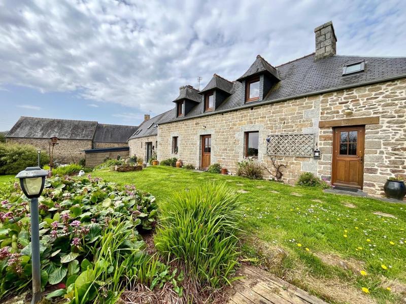 Maison - 171 m² - 7 pièces