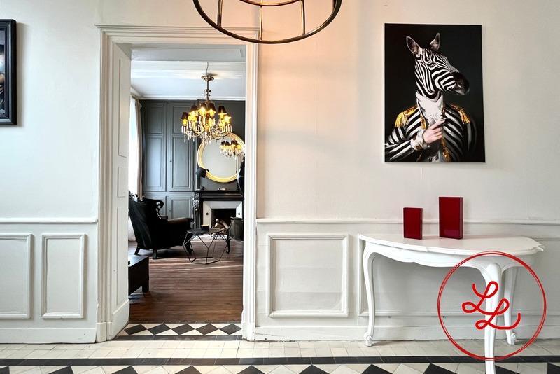 Maison bourgeoise - 240 m² - 9 pièces