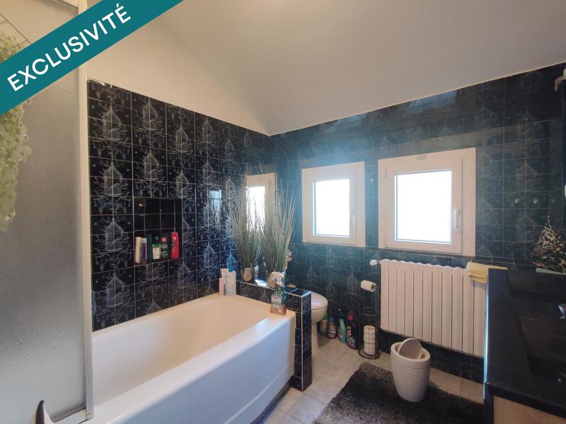 Maison - 204 m² - 8 pièces