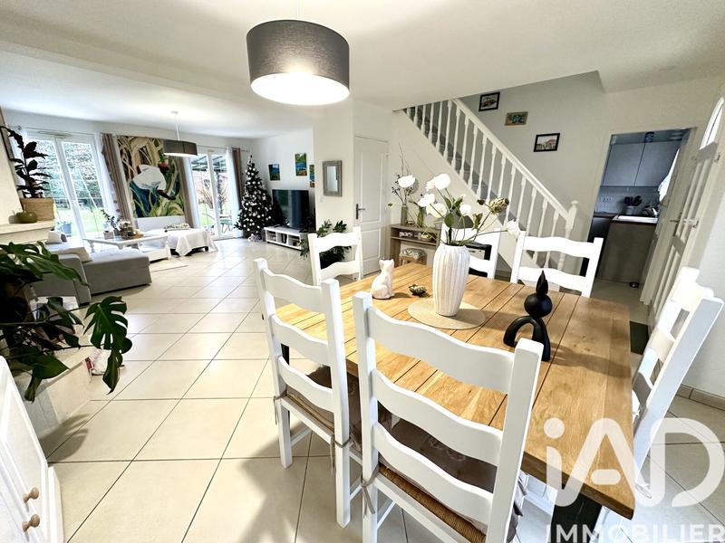 Maison - 135 m² - 6 pièces