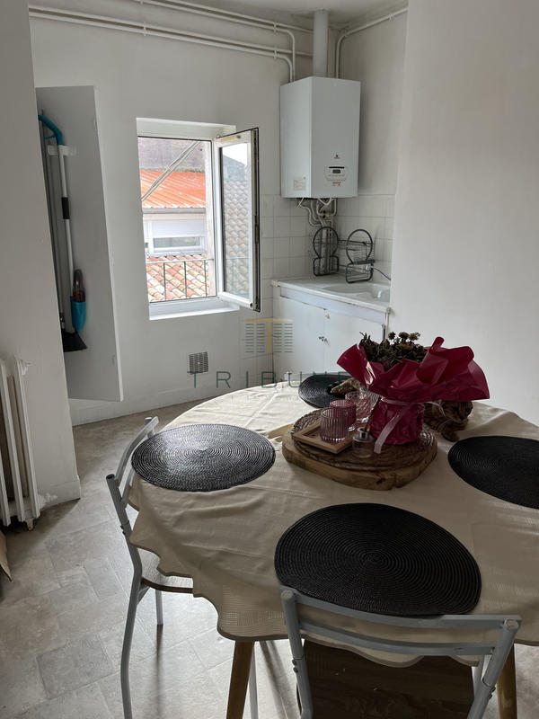 Immeuble - 272 m² - 12 pièces