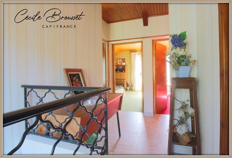 Maison - 236 m² - 13 pièces