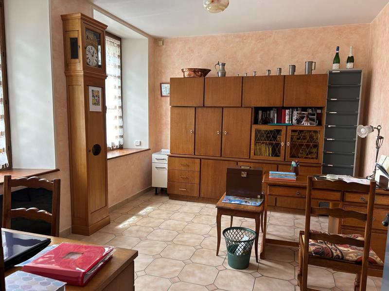 Maison ancienne - 189 m² - 10 pièces