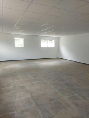 Local d'activités - 89 m²