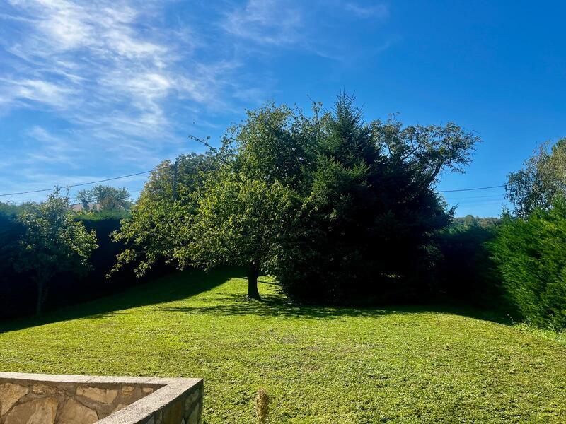 Maison - 1 m² - 6 pièces