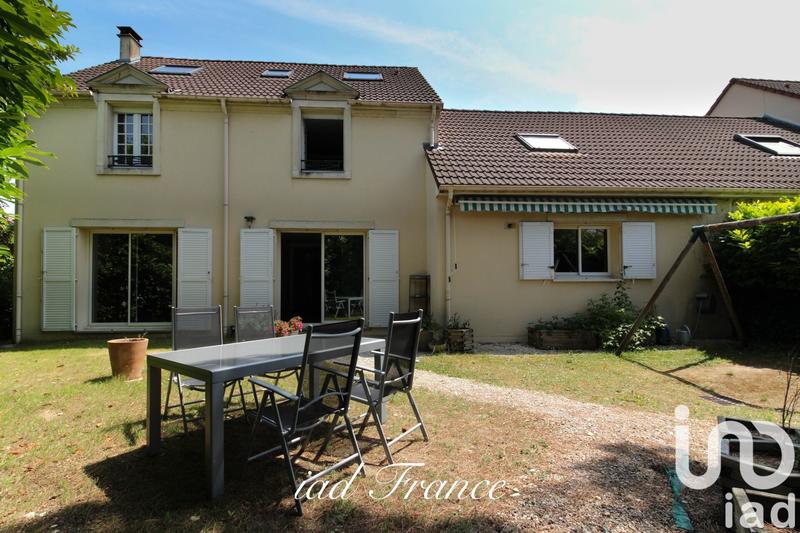 Maison - 200 m² - 7 pièces