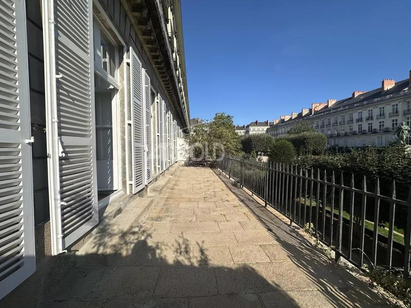 Appartement - 156 m² - 6 pièces