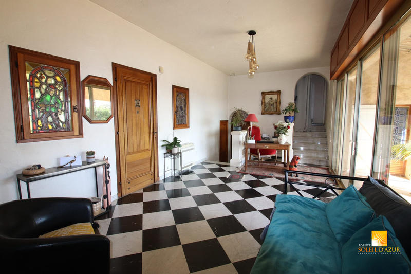 Villa - 265 m² - 8 pièces