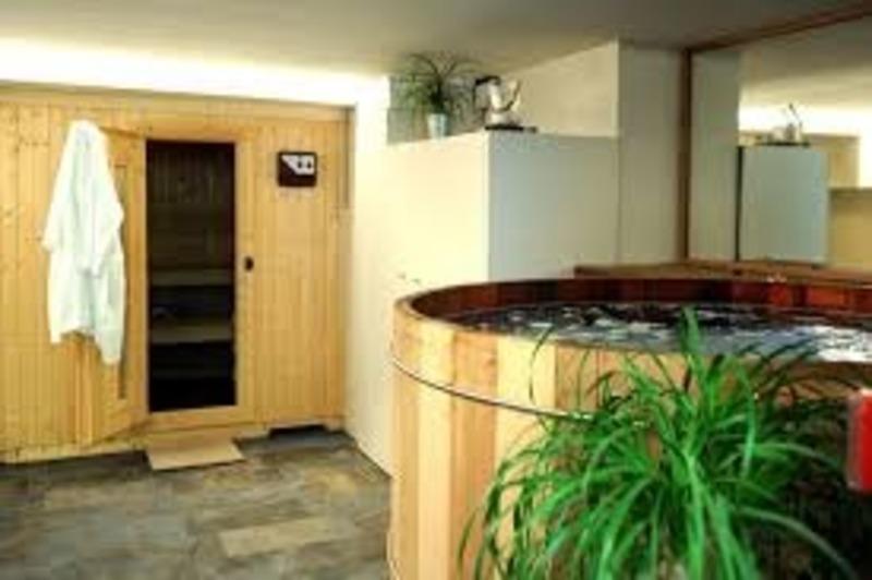 Fonds de commerce - 1 800 m²