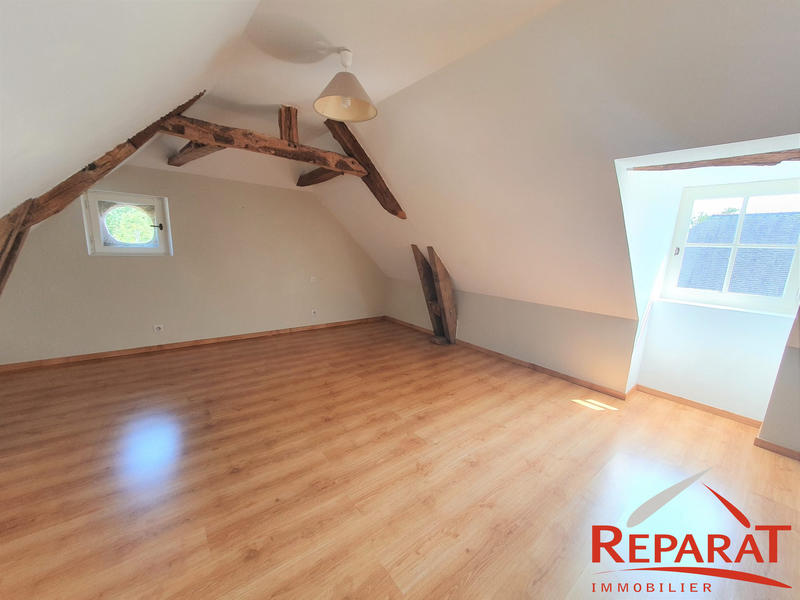 Maison - 180 m² - 7 pièces