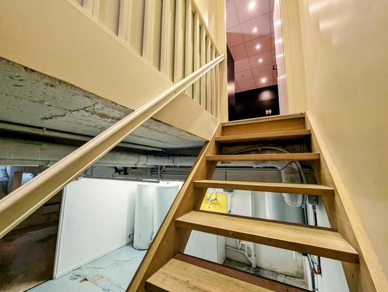 Bureau - 75 m² - 2 pièces