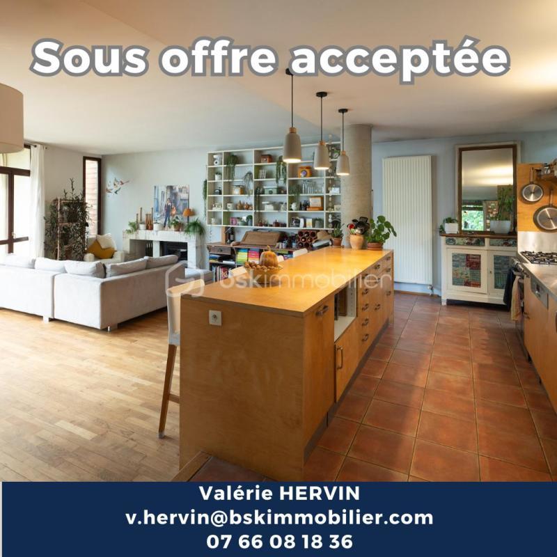 Maison - 180 m² - 8 pièces