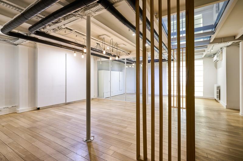 Local commercial - 173 m² - 6 pièces