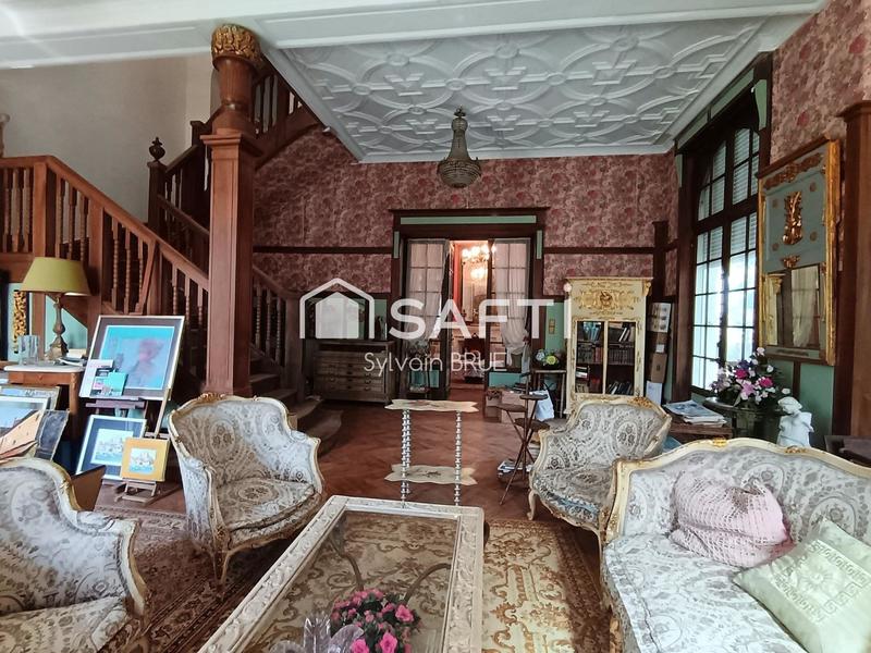 Château - 433 m² - 12 pièces