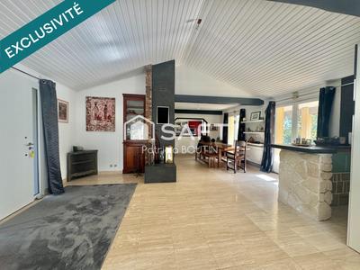 Maison - 212 m² - 8 pièces