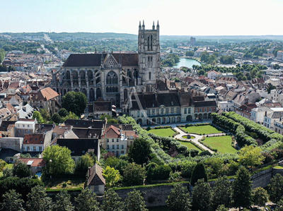 Immeuble - 8 pièces