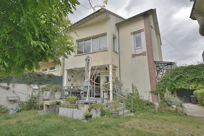Maison - 123 m² - 4 pièces