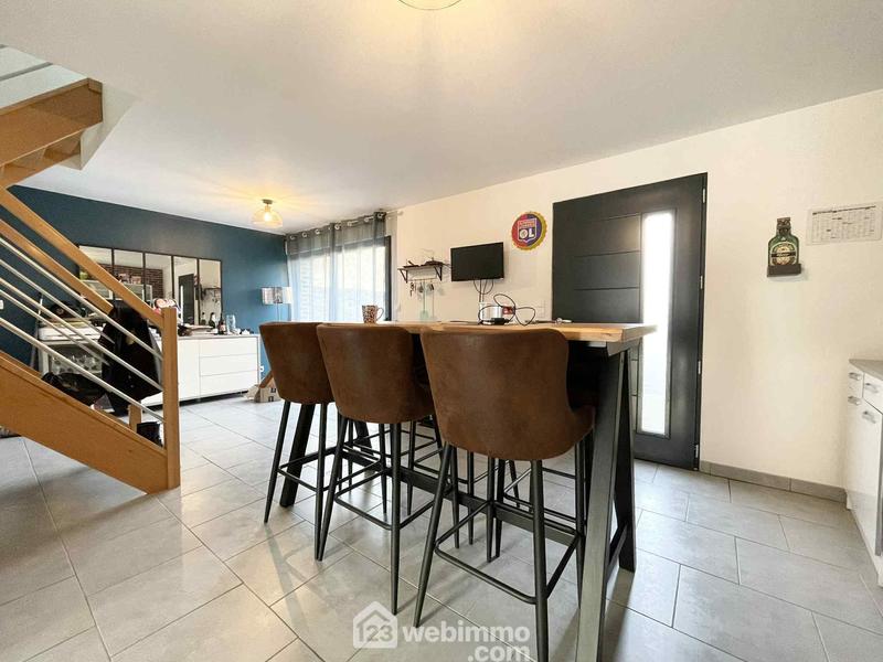 Maison - 98 m² - 5 pièces