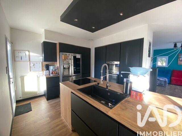 Maison - 96 m² - 5 pièces