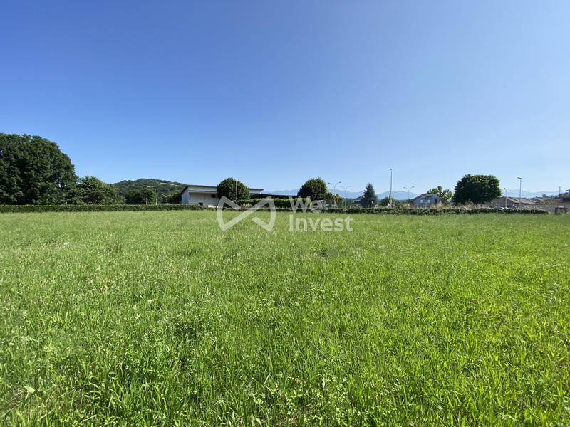 Terrain - 678 m²