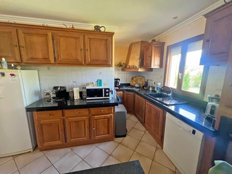 Maison - 348 m² - 10 pièces