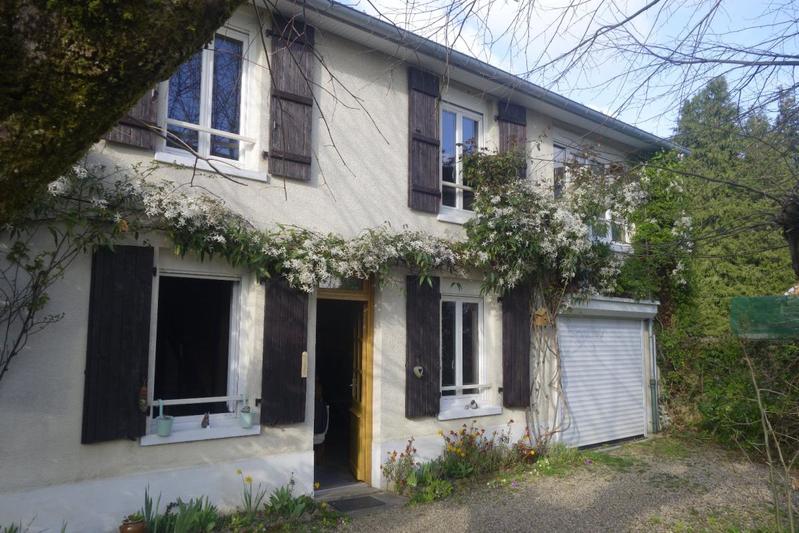 Maison - 220 m² - 5 pièces