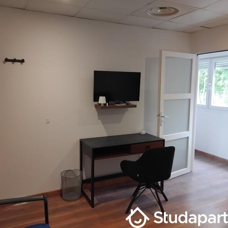 Chambre - 16 m² - 1 pièce