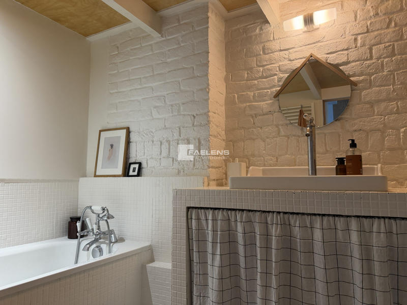 Appartement - 225 m² - 5 pièces