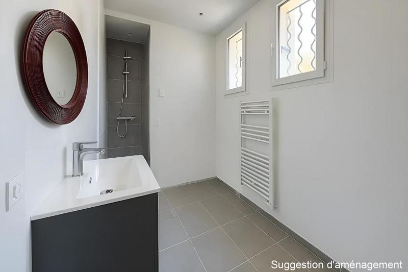 Maison - 195 m² - 8 pièces