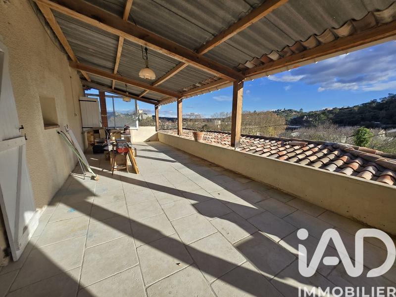 Maison - 318 m² - 10 pièces