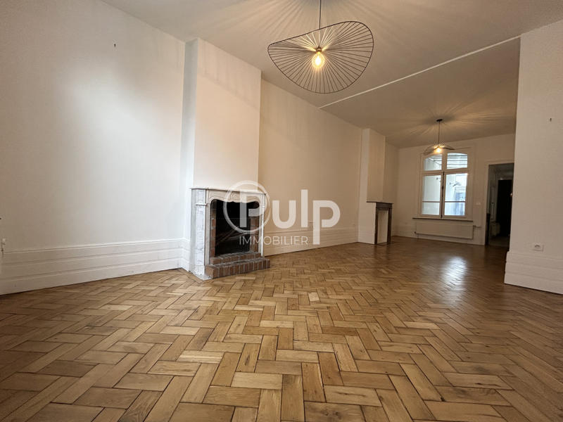 Maison - 145 m² - 10 pièces