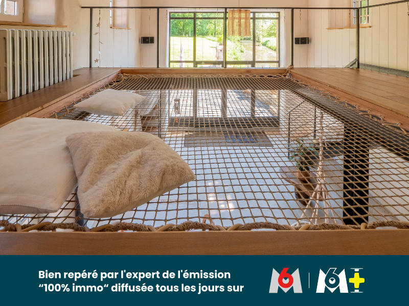 Maison - 456 m² - 16 pièces