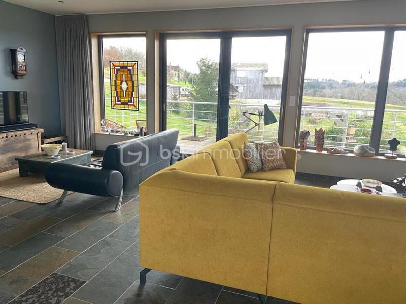 Maison - 135 m² - 4 pièces