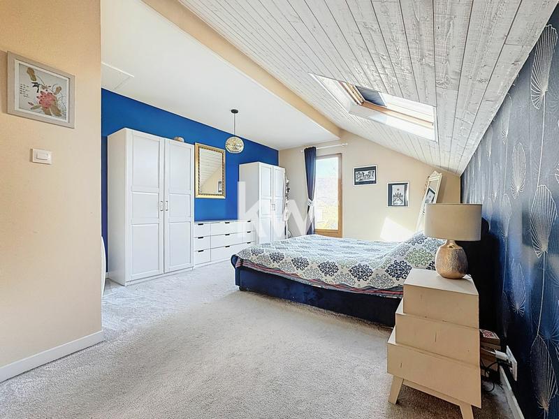 Maison - 179 m² - 6 pièces