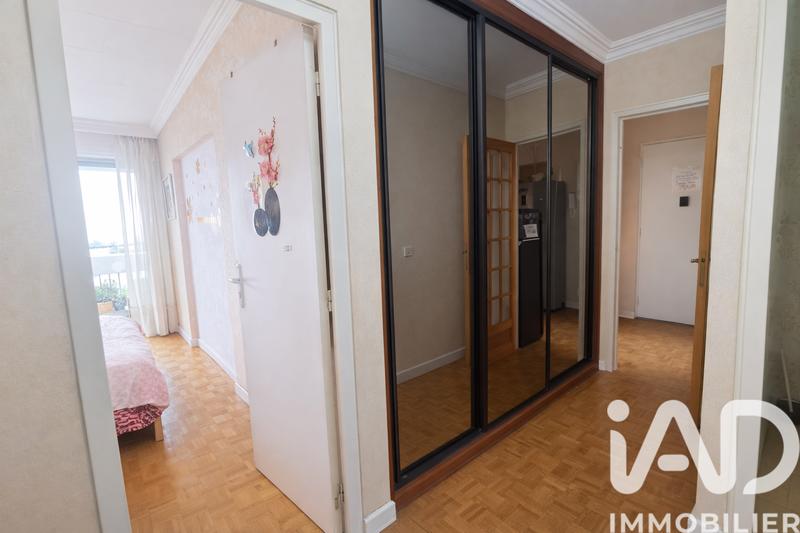 Appartement - 90 m² - 4 pièces