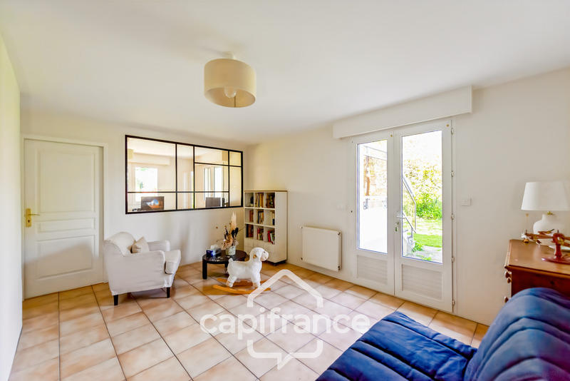 Maison - 211 m² - 10 pièces