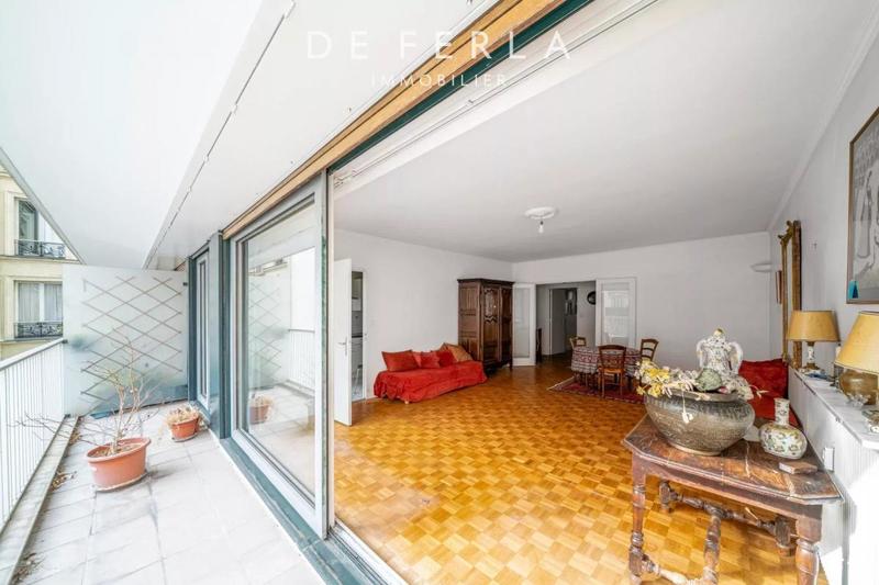 Appartement - 85 m² - 4 pièces